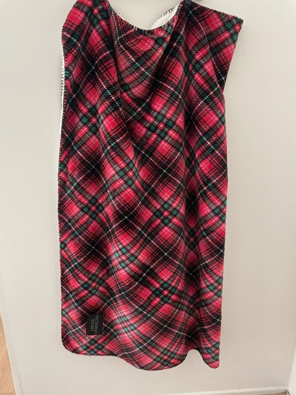 Victoria Secret Holiday plaid red/black sherpa lined fleece blanket new